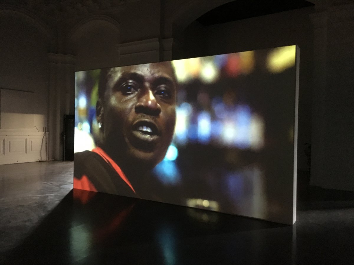 Installation view Annika Larsson THE DISCOURSE OF THE DRINKERS at Kunstverein Harburger Bahnhof 2019