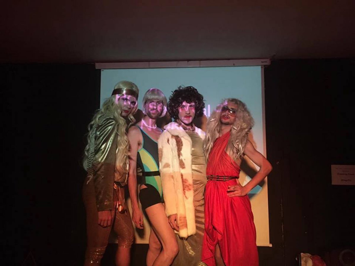 Photo of The Real Housewives of Neukölln, Photo: Ida Entity (2016).